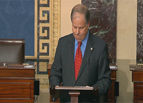 Doug Jones gives emotional farewell address to U.S. senate